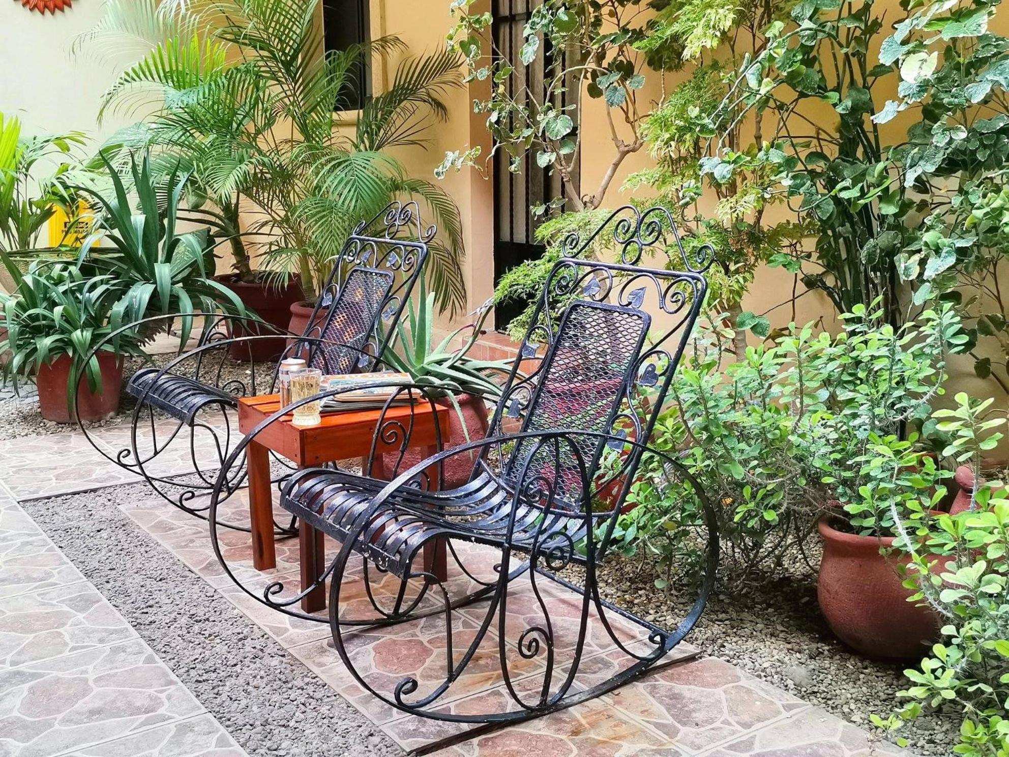 Hotel Casa Pellegrin Мерида Экстерьер фото